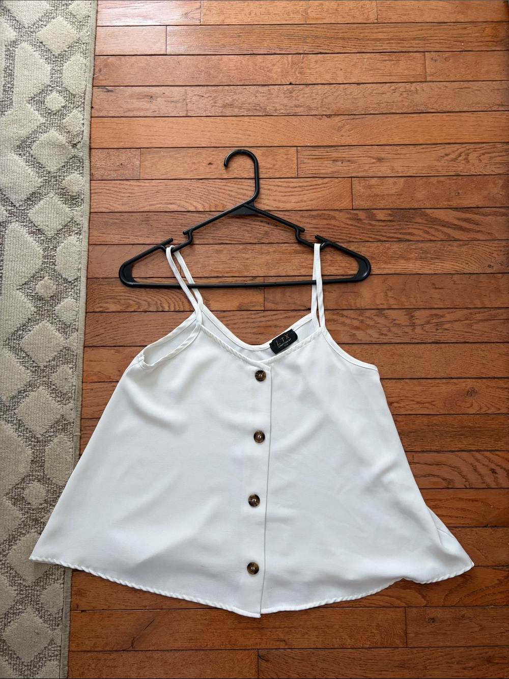 White Button-Front Spaghetti Strap Women's Tank Top